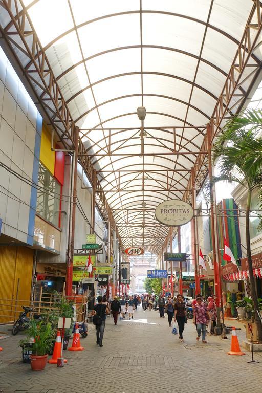 Pop! Hotel Pasar Baru Джакарта Экстерьер фото