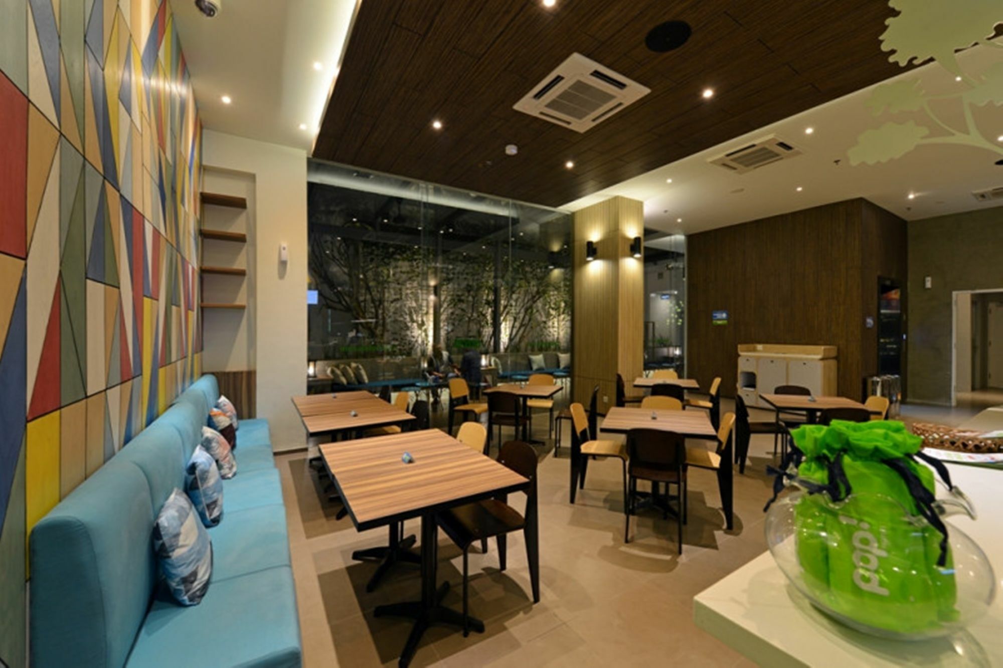 Pop! Hotel Pasar Baru Джакарта Экстерьер фото